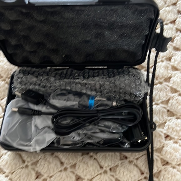 POWEROWL Rechargeable AAA Batteries with Charger, Advanced Individual - Picture 2 of 8